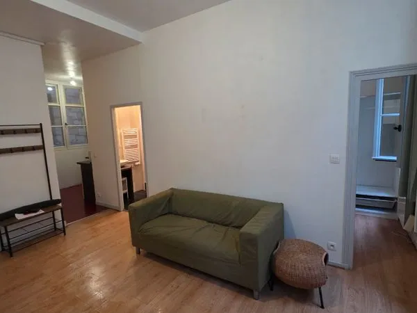 2 pièces · 35 m² · Bordeaux 33000 Quartier Saint-Michel Nansouty Saint-Genès