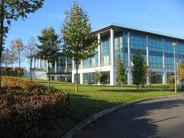 Bureaux 1883 m²