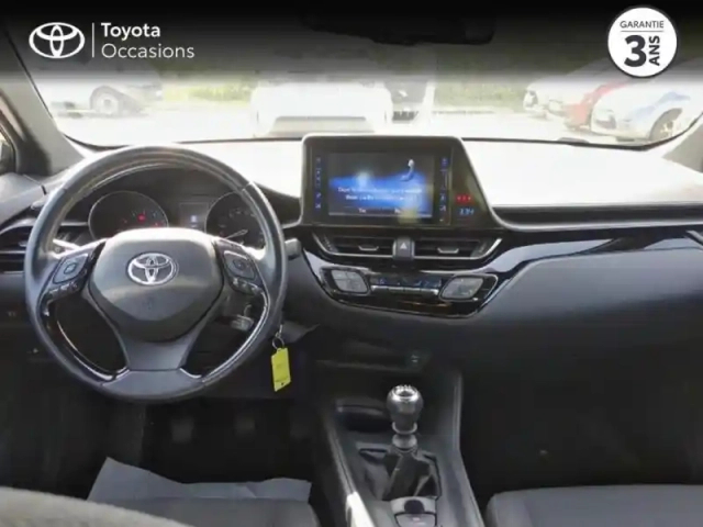 Toyota C-Hr 1.2 turbo 116ch dynamic business 2wd — photo 8