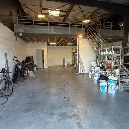 Dépôt 150m2 Périgny