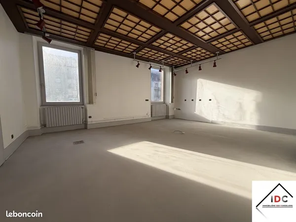 Appartement 7 pièces 159 m²