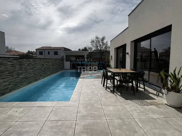 Villa 4 pièces 148 m²
