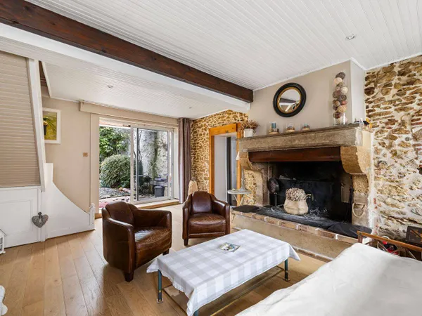 Maison 8 pièces 166 m²