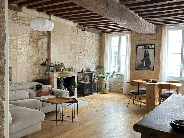 Appartement T4 meublé centre ancien de Caen