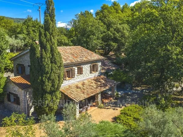 Propriété de Charme sur 12 ha ? Idéale Résidence de Prestige,