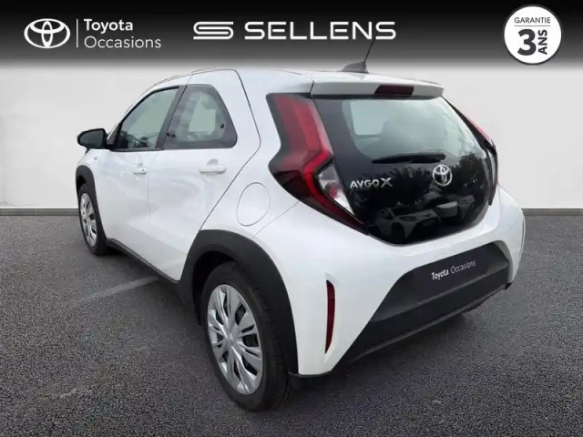 Toyota Aygo X 1.0 vvt-i 72ch dynamic s-cvt — photo 2
