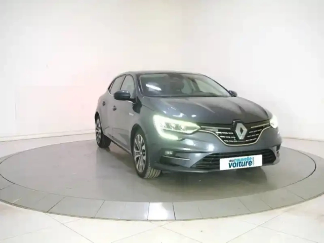 Renault Megane mégane iv berline tce 140 edc fap - 21n — photo 3