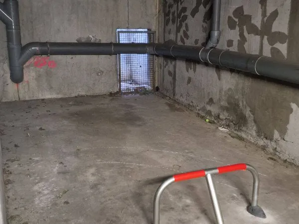 Parking 14 m²