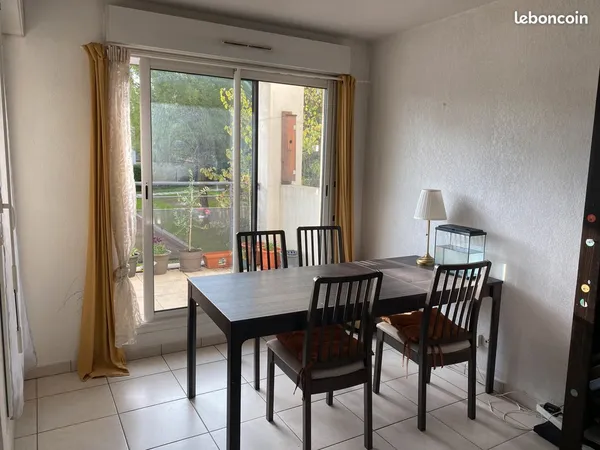 T3 meublé avec terrasse et garage