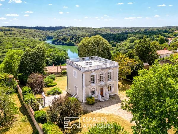 Propriété bourgeoise d'exception avec sa maison d'amis et ses terrains constructibles