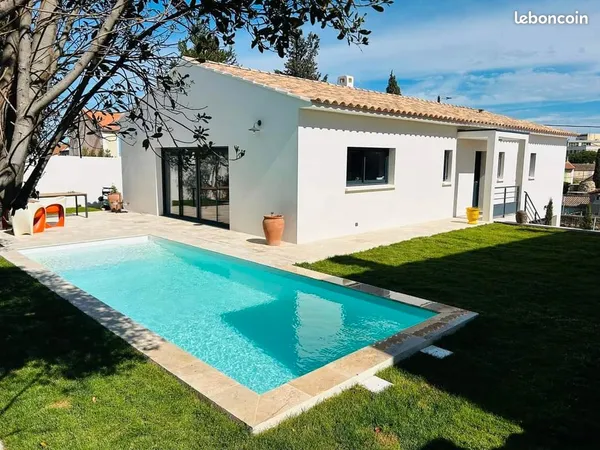 Terrain à bâtir de 525m² à Remoulins