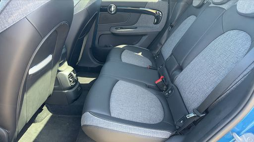 Mini Countryman 1.5 i 220 Plug in Hybrid ALL4 Steptronic6 - Northwood – 2020 – 50000 km – Hybride rechargeable – Boîte Automatique — photo 4