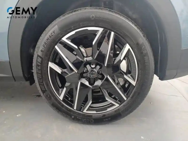 Peugeot 3008 hybrid 145 e-dcs6 — photo 11