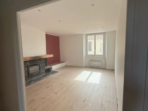 Appartement 90 m² avec garage et extérieur - Sauxillanges