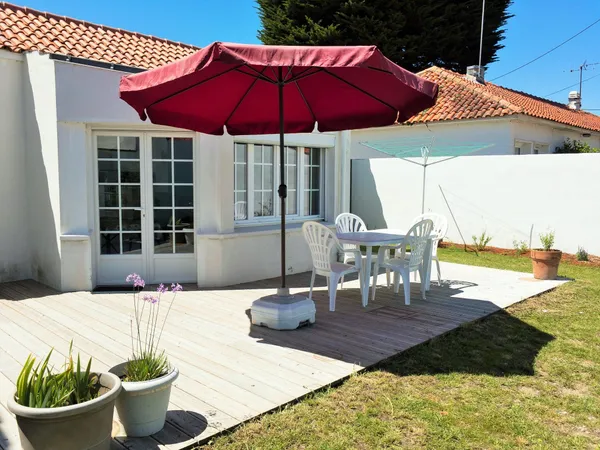 A 300m DE LA PLAGE DE LA MARTINIERE - MAISON AVEC 2 CHAMBRES