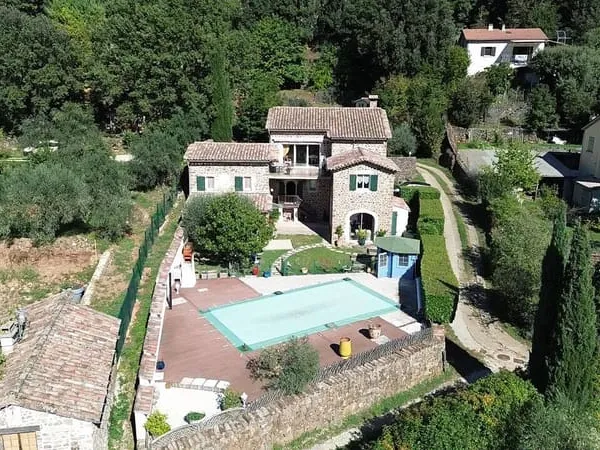 Ferme 6 pièces 195 m²