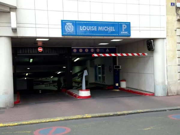 Parking 13 m²