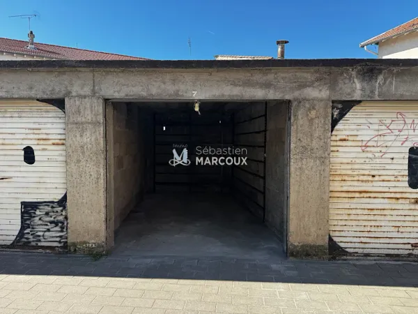 Parking 13 m²
