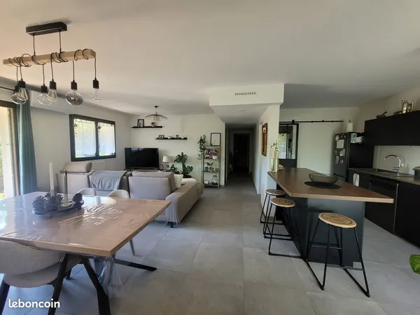 A vendre appartement T4, entièrement refait à neuf en 2024