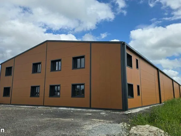 LOCAL D'ACTIVITE 1440 m² BOURG ACHARD