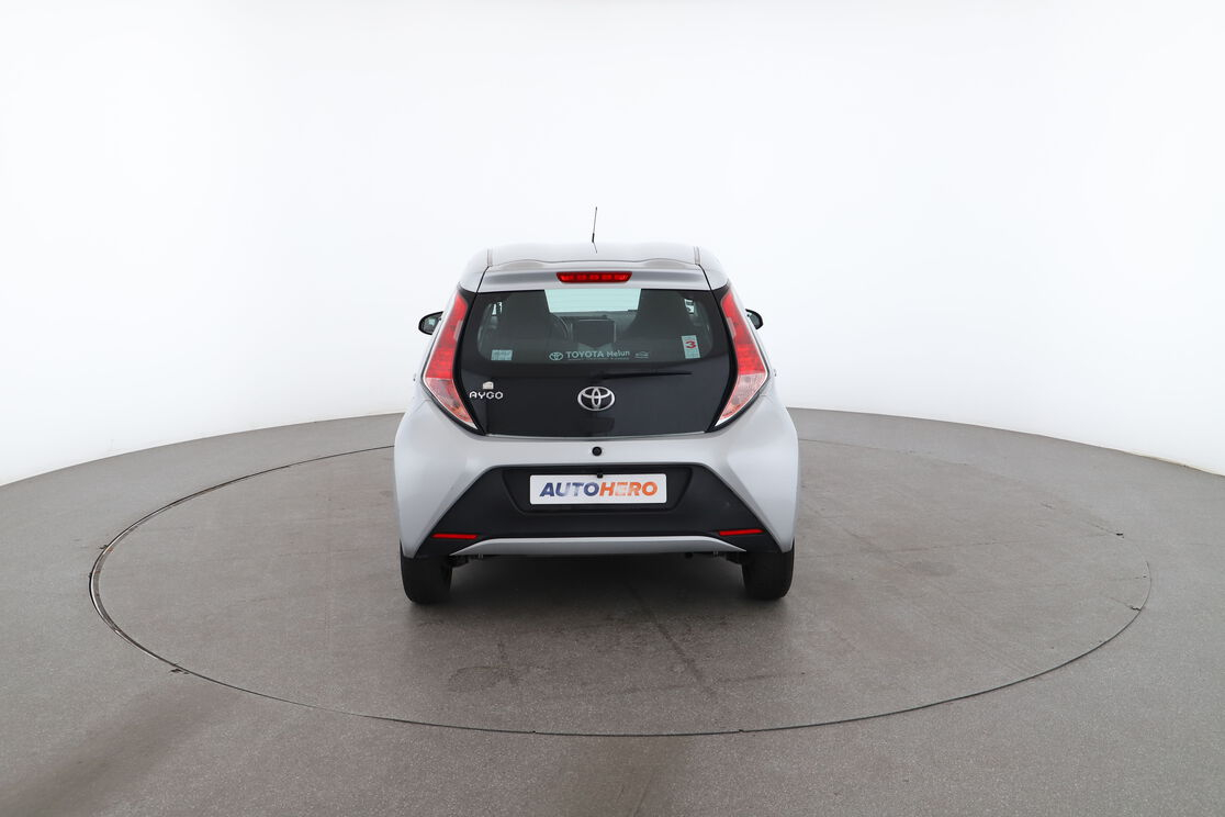 Toyota Aygo 1.0 VVT-i X-Play — photo 4