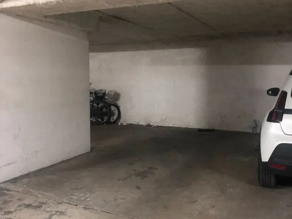 Parking 75011 21 Rue Saint-Maur