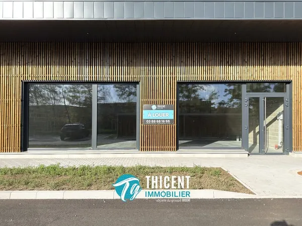 À LOUER - Local commercial de 210 m² neuf - Haguenau, zone c