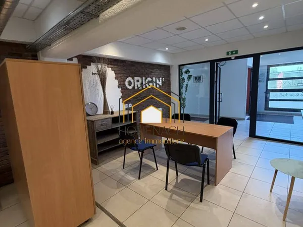 Local professionnel 75 m²