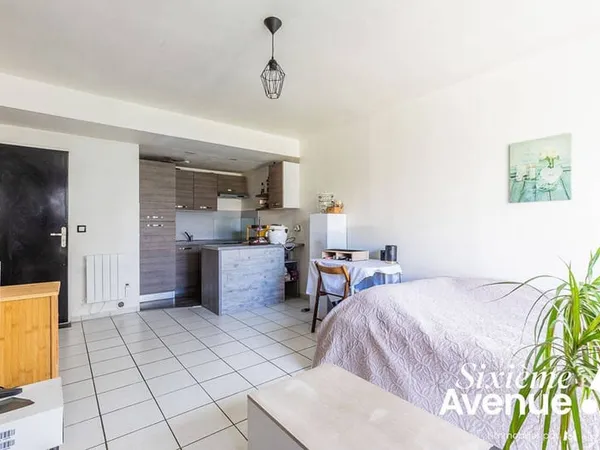 Studio 1 pièce 27 m²