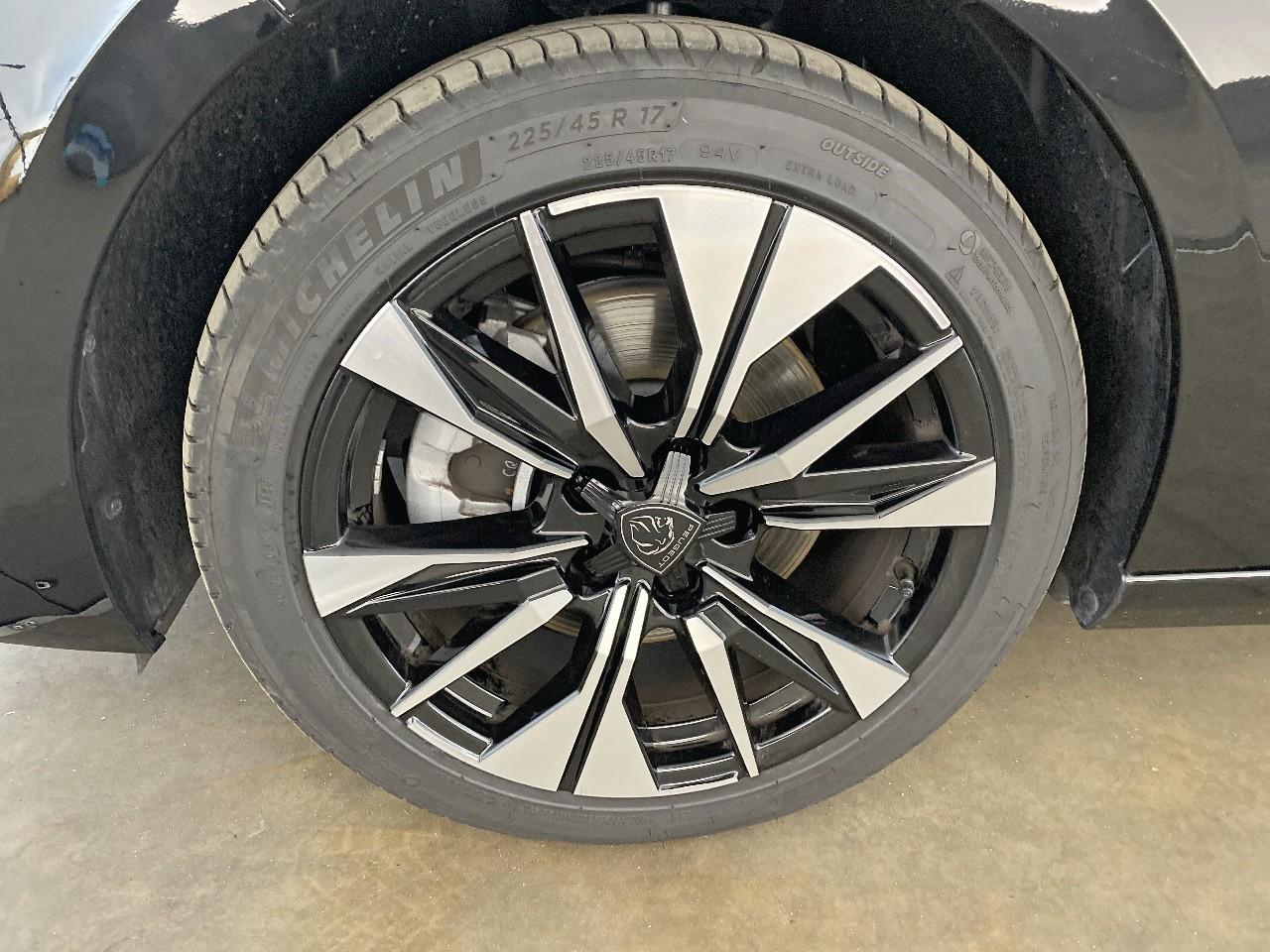 Peugeot 308 bluehdi 130ch s&s eat8 allure — photo 11