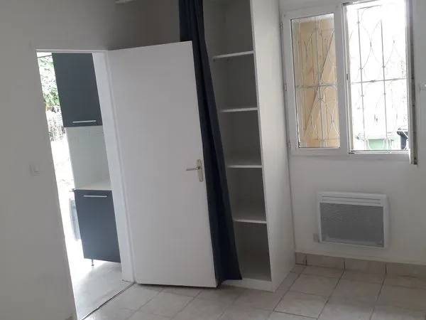 Studio meublé à louer