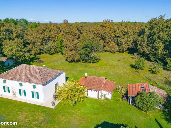 Propriété 5 pièces 187 m²