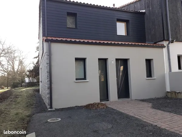 Maison meublée proche bourg