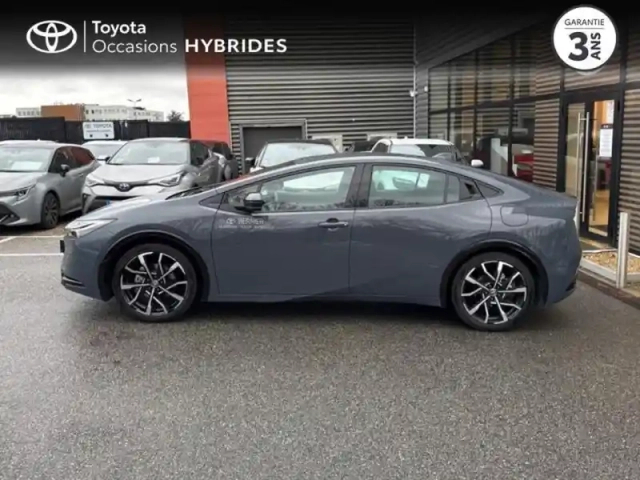 Toyota Prius rechargeable 2.0 hybride rechargeable 223ch design (sans toit panoramique) — photo 3