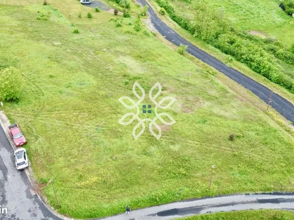 Terrain 870 m² Azerat