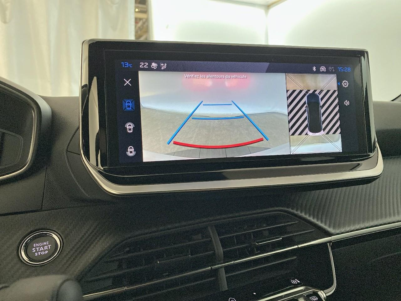 Peugeot 2008 hybrid 145 ch e-dcs6 allure — photo 17