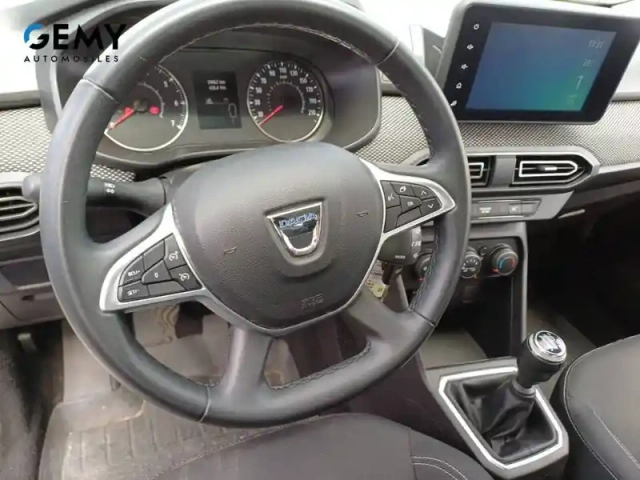 Dacia Sandero sce 65 - 22 — photo 13