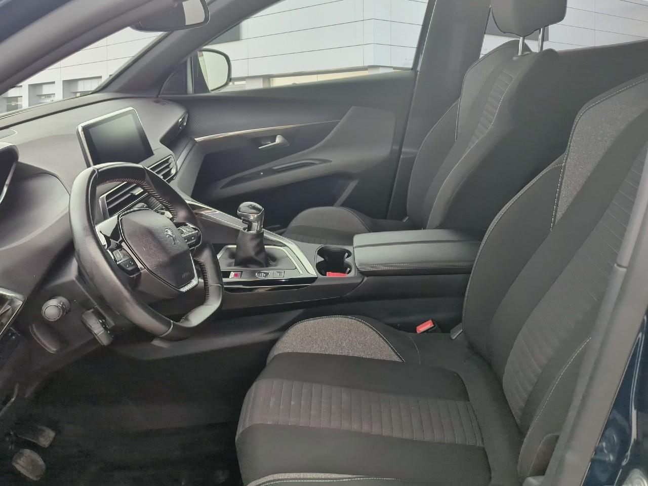 Peugeot 3008 puretech 130ch s&s bvm6 active pack — photo 9