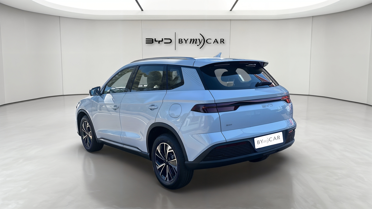 BYD Sealion 5 1.5l DM-i 212 ch PHEV — photo 3