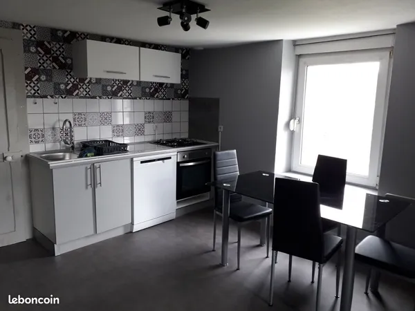 Joli f2 bis meublé