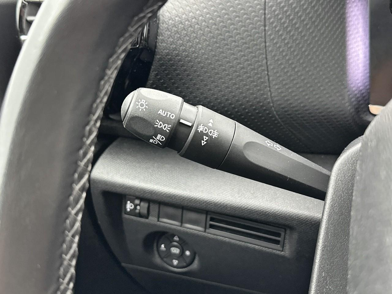 Citroën C4 puretech 130 eat8 max — photo 17