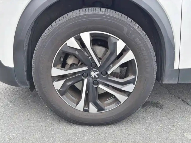 Peugeot 2008 bluehdi 130 s&amp;s eat8 — photo 13