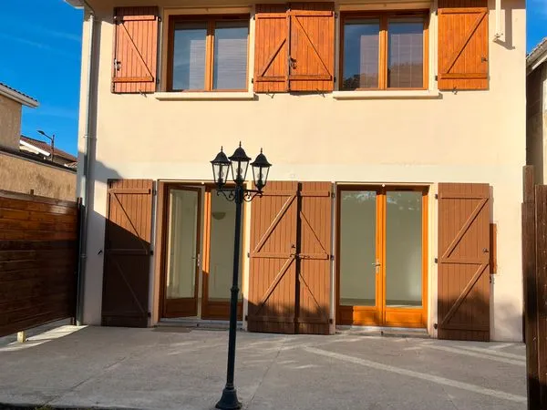 Maison t4 quartier croix de pierre