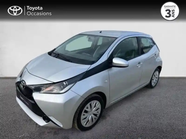 Toyota Aygo 1.0 vvt-i 69ch x-play 5p — photo 1