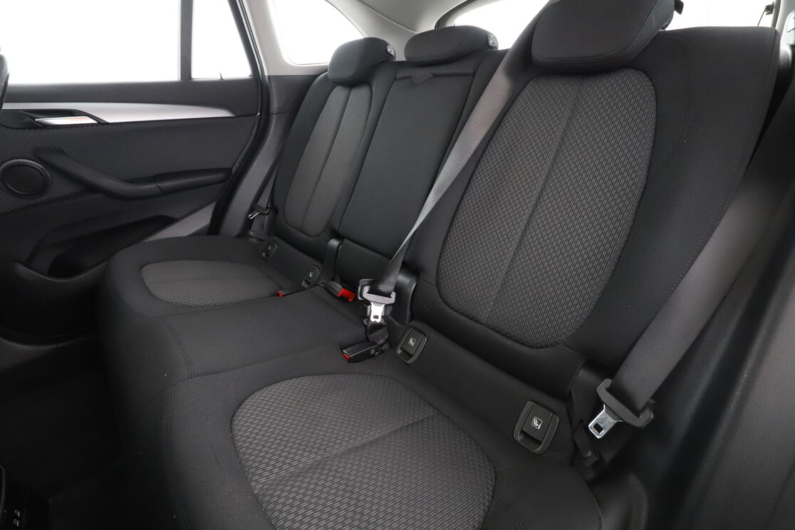 BMW X1 xDrive25e Business Design BVA6 — photo 13