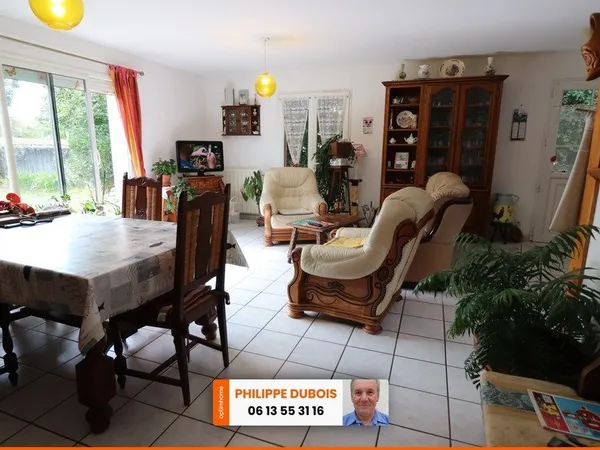 MAISON SURFACE HABITABLE 100M² LOUEE A L'ANNEE