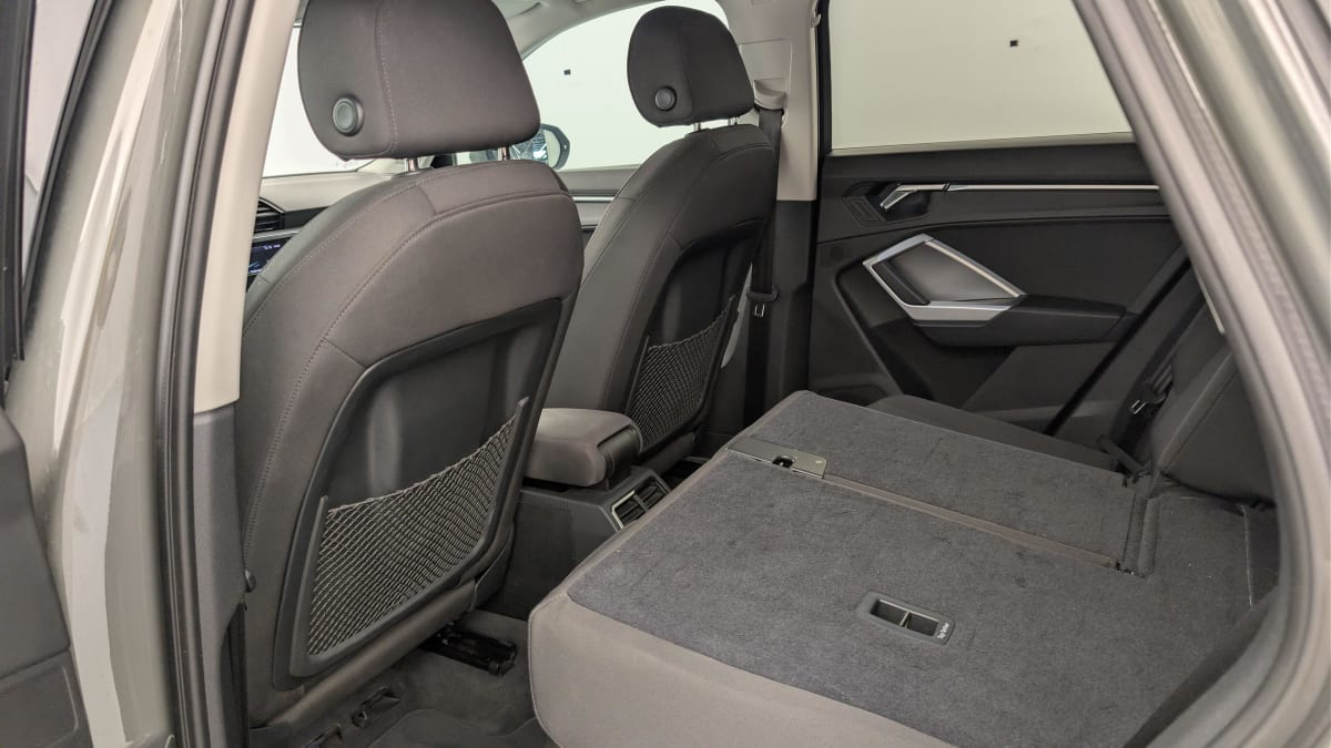 Audi Q3 — photo 11