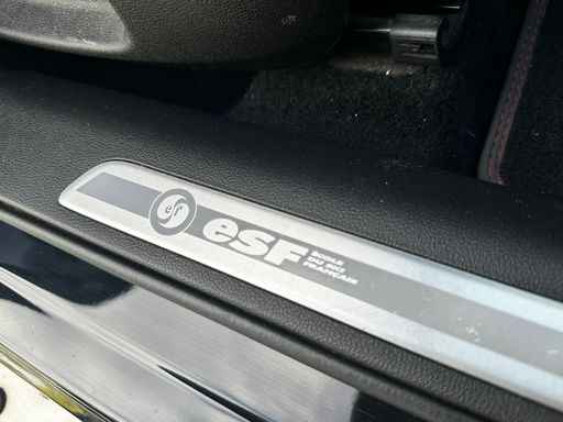Renault Kadjar 1.7 dCi 150 AWD - Esf – 2019 – 120000 km – Diesel – Boîte Manuelle — photo 25