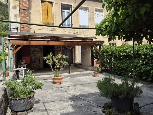 Appartement 7 pièces 217 m²