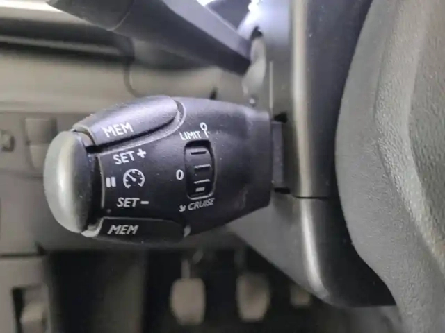 Citroën C3 puretech 83 s&amp;s bvm5 — photo 28